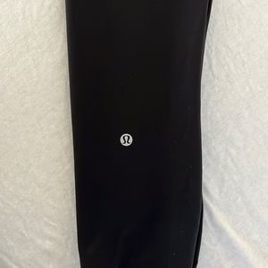 Lululemon leggings, size 6